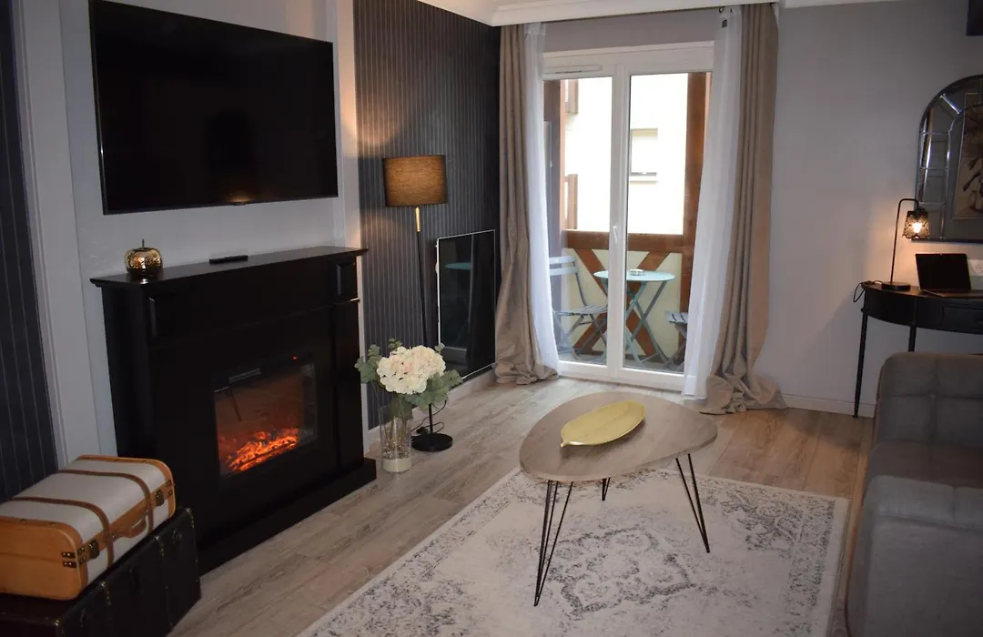 Le Trophée By M Hôtel Spa-1